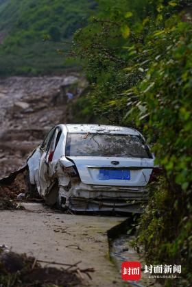 漢源新華村的疏散與等待：一個(gè)村干部的兩天兩夜丨封面深鏡  第4張