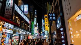 中國駐韓國大使館提醒赴韓年長游客注意出行安全  第1張