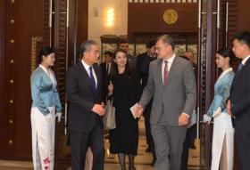 中烏外長今天舉行會談！  第3張