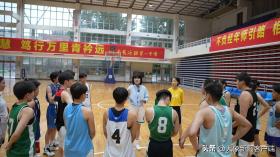 女子高中“灌籃高手”：從校園訓(xùn)練館走到奧體中心｜面孔  第2張