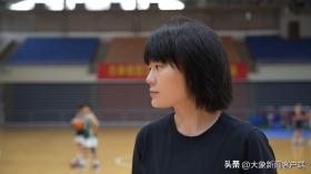 女子高中“灌籃高手”：從校園訓(xùn)練館走到奧體中心｜面孔  第3張