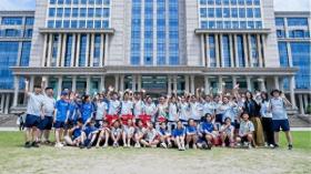 探訪“第一盞燈”、“元宇宙”營業(yè)廳、“四線一庫”自動化流水線……“滬上梅朵-瑪多少年探上海”研學(xué)活動圓滿結(jié)束  第1張