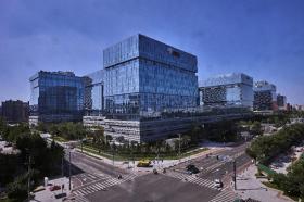 京東總部1號園區(qū)整體啟用 2025校招啟動將提供16000個崗位  第1張