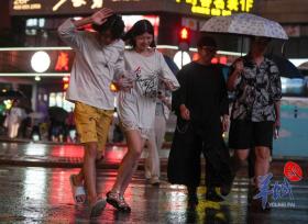 廣東多地仍需防強(qiáng)降水！“格美”從“空調(diào)外機(jī)”切換至“甩水機(jī)”模式  第2張