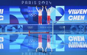 陳藝文/昌雅妮摘金，跳水女雙三米板中國(guó)隊(duì)六連冠  第1張