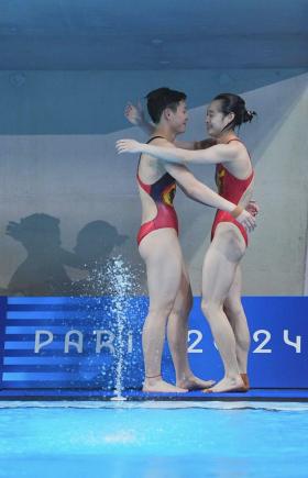 陳藝文/昌雅妮摘金，跳水女雙三米板中國(guó)隊(duì)六連冠  第3張