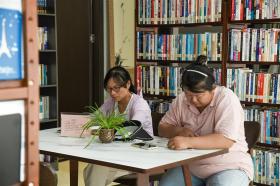 點(diǎn)亮城市閱讀之光，新洲退役軍人創(chuàng)辦城市書(shū)房  第2張