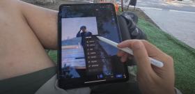 男子在景區(qū)抓拍游客送照片：自稱社恐主打隨緣，送完就走，想讓游客對武漢留下好印象  第2張